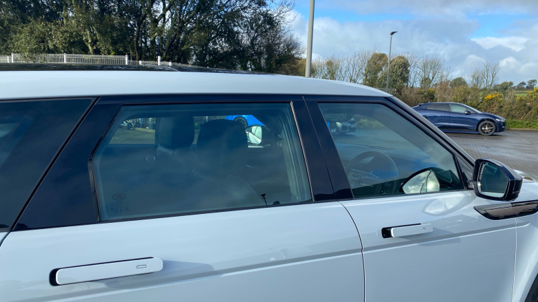 Land Rover Range Rover Evoque 1.5 P270e Autobiography 5dr Auto [Revised] Hatchback